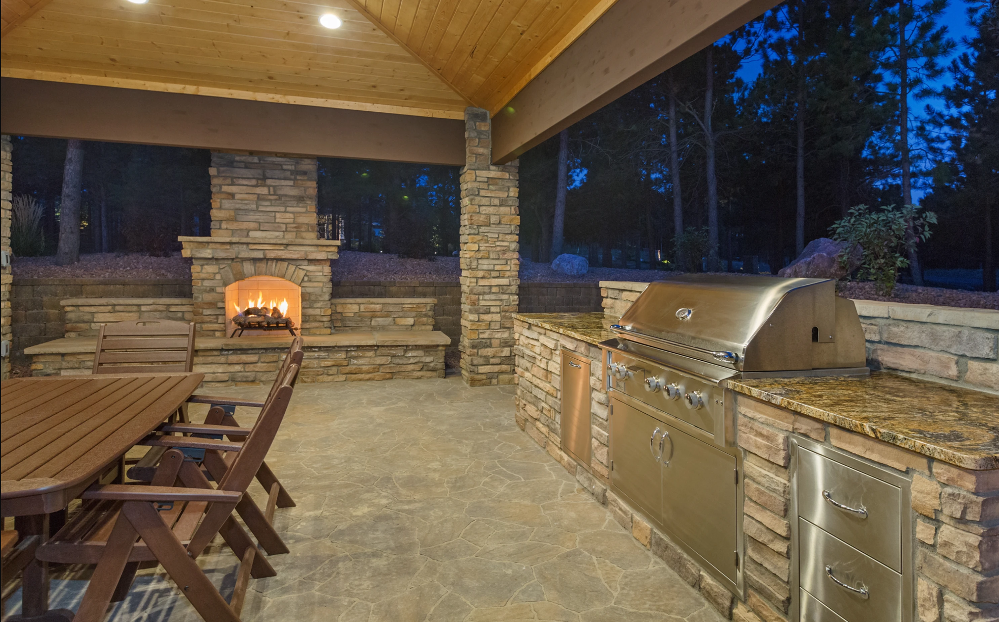 outdoor living renovations, outdoor kitchen contractor knoxville tn, backyard remodeling, knoxville backyard renovations, knoxville contractor, outdoor kitchen builder near me